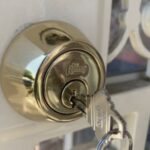 CAMBIOS DE CERRADURAS EN SILLA