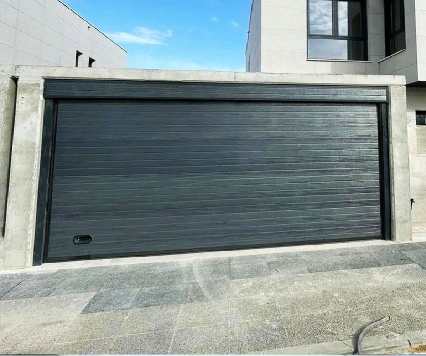 PUERTAS DE GARAJE EN BÉTERA